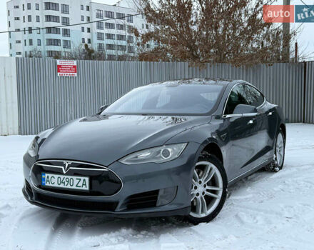 Серый Тесла Модель С, объемом двигателя 0 л и пробегом 170 тыс. км за 12500 $, фото 1 на Automoto.ua