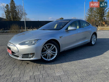 Тесла Модель С 2013 в Самборе на Automoto.ua Серый Тесла Модель С, объемом двигателя 0 л и пробегом 197 тыс. км за 12500 $, фото 1 на Automoto.ua