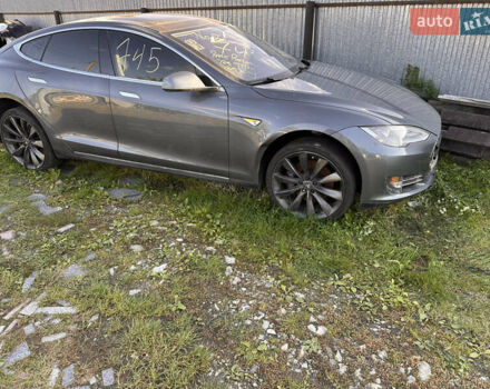Серый Тесла Модель С, объемом двигателя 0 л и пробегом 128 тыс. км за 5500 $, фото 1 на Automoto.ua