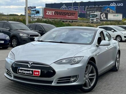 Тесла Модель С 2013 в Львове на Automoto.ua Серый Тесла Модель С, объемом двигателя 0 л и пробегом 177 тыс. км за 12580 $, фото 1 на Automoto.ua