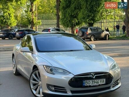Серый Тесла Модель С, объемом двигателя 0 л и пробегом 142 тыс. км за 11650 $, фото 1 на Automoto.ua