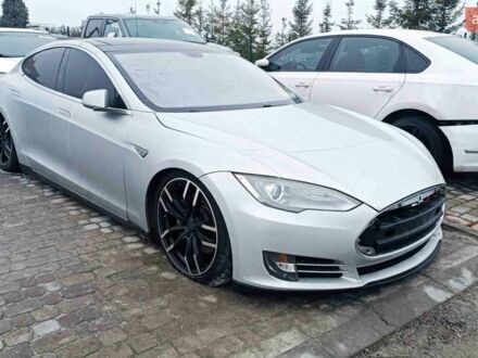 Серый Тесла Модель С, объемом двигателя 0 л и пробегом 330 тыс. км за 9999 $, фото 1 на Automoto.ua