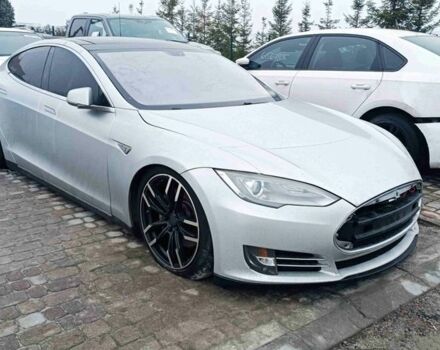 Серый Тесла Модель С, объемом двигателя 0 л и пробегом 330 тыс. км за 9999 $, фото 1 на Automoto.ua
