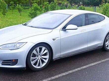 Тесла Модель С 2013 в Богородчанах на Automoto.ua Серый Тесла Модель С, объемом двигателя 0 л и пробегом 207 тыс. км за 11900 $, фото 1 на Automoto.ua