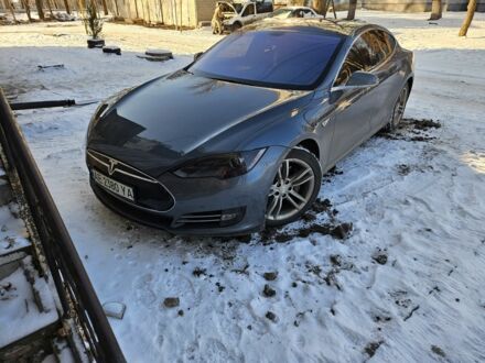 Сірий Тесла Модель С, об'ємом двигуна 0 л та пробігом 140 тис. км за 11200 $, фото 1 на Automoto.ua