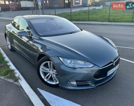 Серый Тесла Модель С, объемом двигателя 0 л и пробегом 249 тыс. км за 10700 $, фото 1 на Automoto.ua