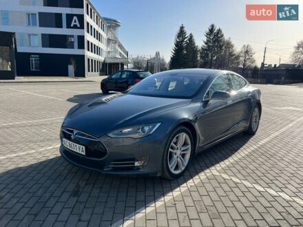 Серый Тесла Модель С, объемом двигателя 0 л и пробегом 90 тыс. км за 11900 $, фото 1 на Automoto.ua
