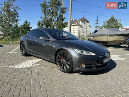 Тесла Модель С 2014 у Києві на Automoto.ua Сірий Тесла Модель С, об'ємом двигуна 0 л та пробігом 146 тис. км за 13900 $, фото 1 на Automoto.ua