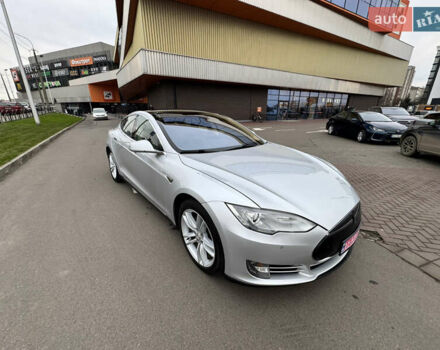 Сірий Тесла Модель С, об'ємом двигуна 0 л та пробігом 275 тис. км за 12500 $, фото 1 на Automoto.ua