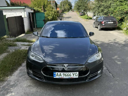 Сірий Тесла Модель С, об'ємом двигуна 0 л та пробігом 117 тис. км за 14300 $, фото 1 на Automoto.ua
