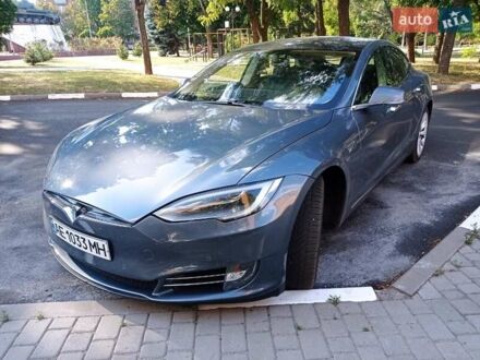 Тесла Модель С 2014 в Днепре (Днепропетровске) на Automoto.ua Серый Тесла Модель С, объемом двигателя 0 л и пробегом 137 тыс. км за 14200 $, фото 1 на Automoto.ua