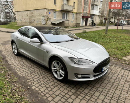 Серый Тесла Модель С, объемом двигателя 0 л и пробегом 275 тыс. км за 13000 $, фото 1 на Automoto.ua