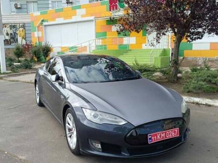 Серый Тесла Модель С, объемом двигателя 0 л и пробегом 252 тыс. км за 15400 $, фото 1 на Automoto.ua