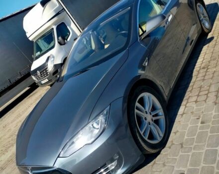 Серый Тесла Модель С, объемом двигателя 0 л и пробегом 170 тыс. км за 19532 $, фото 1 на Automoto.ua