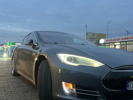 Сірий Тесла Модель С, об'ємом двигуна 0 л та пробігом 204 тис. км за 11700 $, фото 1 на Automoto.ua