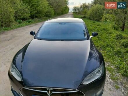 Серый Тесла Модель С, объемом двигателя 0 л и пробегом 117 тыс. км за 17950 $, фото 1 на Automoto.ua