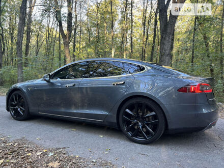 Сірий Тесла Модель С, об'ємом двигуна 0 л та пробігом 105 тис. км за 26200 $, фото 1 на Automoto.ua