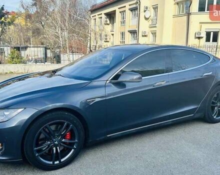 Серый Тесла Модель С, объемом двигателя 0 л и пробегом 137 тыс. км за 17500 $, фото 1 на Automoto.ua