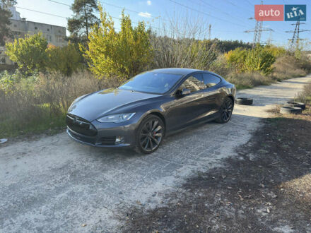 Тесла Модель С 2014 в Вышгороде на Automoto.ua Серый Тесла Модель С, объемом двигателя 0 л и пробегом 202 тыс. км за 19000 $, фото 1 на Automoto.ua