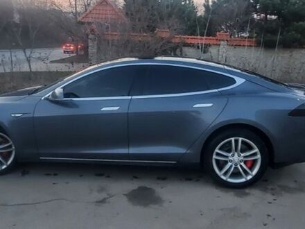 Сірий Тесла Модель С, об'ємом двигуна 0 л та пробігом 107 тис. км за 15999 $, фото 1 на Automoto.ua