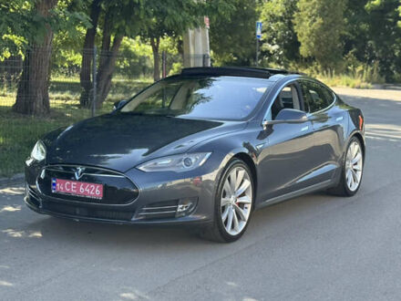 Тесла Модель С 2014 в Львове на Automoto.ua Серый Тесла Модель С, объемом двигателя 0 л и пробегом 108 тыс. км за 14400 $, фото 1 на Automoto.ua