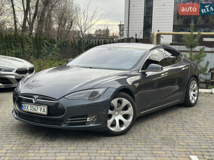 Серый Тесла Модель С, объемом двигателя 0 л и пробегом 278 тыс. км за 10999 $, фото 1 на Automoto.ua