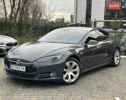 Серый Тесла Модель С, объемом двигателя 0 л и пробегом 278 тыс. км за 10999 $, фото 1 на Automoto.ua