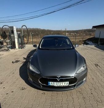 Сірий Тесла Модель С, об'ємом двигуна 0 л та пробігом 274 тис. км за 15000 $, фото 1 на Automoto.ua