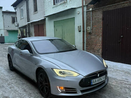 Сірий Тесла Модель С, об'ємом двигуна 0 л та пробігом 116 тис. км за 12500 $, фото 1 на Automoto.ua