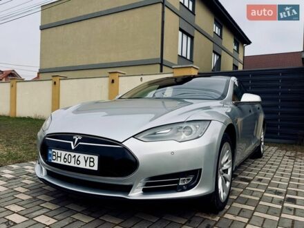 Серый Тесла Модель С, объемом двигателя 0 л и пробегом 178 тыс. км за 14700 $, фото 1 на Automoto.ua