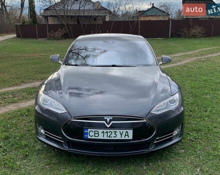 Серый Тесла Модель С, объемом двигателя 0 л и пробегом 257 тыс. км за 14500 $, фото 1 на Automoto.ua