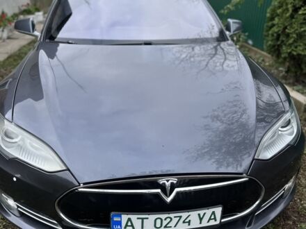 Серый Тесла Модель С, объемом двигателя 0 л и пробегом 225 тыс. км за 11499 $, фото 1 на Automoto.ua