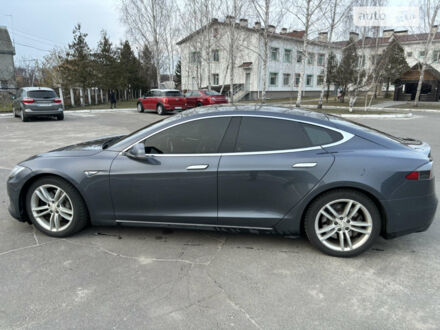 Серый Тесла Модель С, объемом двигателя 0 л и пробегом 206 тыс. км за 13500 $, фото 1 на Automoto.ua