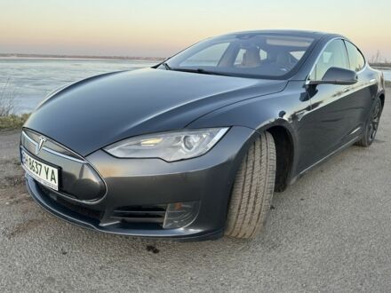 Сірий Тесла Модель С, об'ємом двигуна 0 л та пробігом 225 тис. км за 13300 $, фото 1 на Automoto.ua