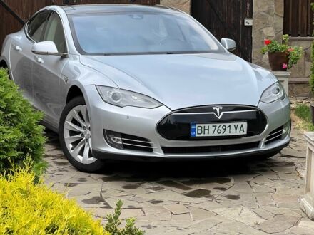 Тесла Модель С 2015 у Одесі на Automoto.ua Сірий Тесла Модель С, об'ємом двигуна 0 л та пробігом 188 тис. км за 14200 $, фото 1 на Automoto.ua