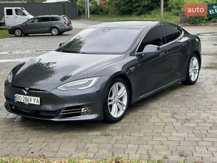 Тесла Модель С 2015 в Киеве на Automoto.ua Серый Тесла Модель С, объемом двигателя 0 л и пробегом 118 тыс. км за 16900 $, фото 1 на Automoto.ua
