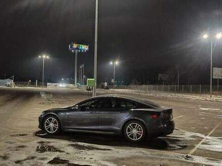 Тесла Модель С 2015 у Полтаві на Automoto.ua Сірий Тесла Модель С, об'ємом двигуна 0 л та пробігом 130 тис. км за 34900 $, фото 1 на Automoto.ua