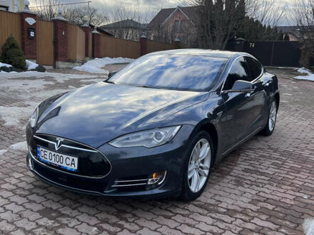 Серый Тесла Модель С, объемом двигателя 0 л и пробегом 86 тыс. км за 15800 $, фото 1 на Automoto.ua