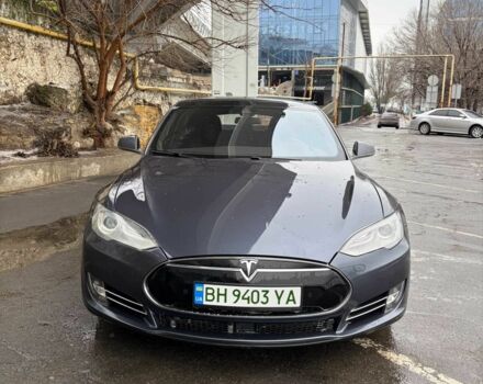 Серый Тесла Модель С, объемом двигателя 0 л и пробегом 360 тыс. км за 12000 $, фото 1 на Automoto.ua