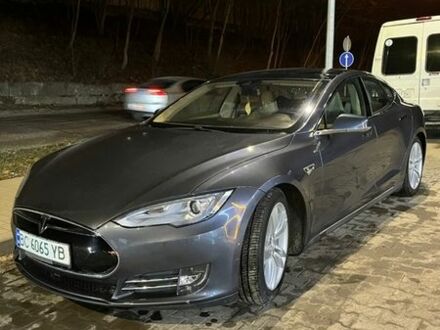 Сірий Тесла Модель С, об'ємом двигуна 0 л та пробігом 114 тис. км за 15700 $, фото 1 на Automoto.ua