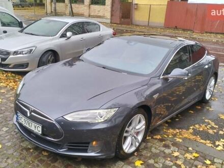 Тесла Модель С 2015 в Львове на Automoto.ua Серый Тесла Модель С, объемом двигателя 0 л и пробегом 227 тыс. км за 13900 $, фото 1 на Automoto.ua