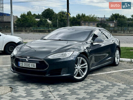 Тесла Модель С 2015 в Черновцах на Automoto.ua Серый Тесла Модель С, объемом двигателя 0 л и пробегом 236 тыс. км за 14000 $, фото 1 на Automoto.ua