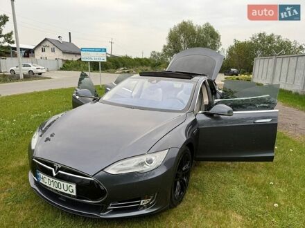 Серый Тесла Модель С, объемом двигателя 0 л и пробегом 132 тыс. км за 16450 $, фото 1 на Automoto.ua