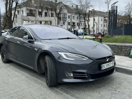 Тесла Модель С 2016 в Львове на Automoto.ua Серый Тесла Модель С, объемом двигателя 0 л и пробегом 230 тыс. км за 14650 $, фото 1 на Automoto.ua