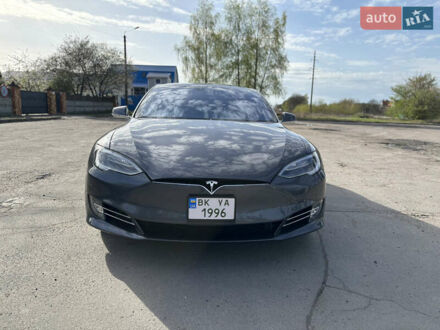 Сірий Тесла Модель С, об'ємом двигуна 0 л та пробігом 155 тис. км за 22000 $, фото 1 на Automoto.ua