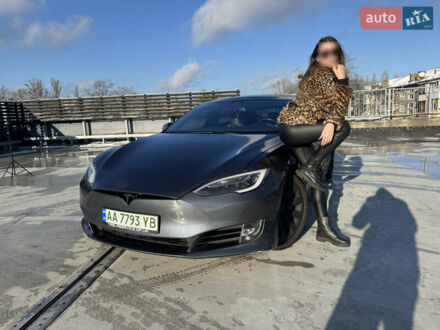 Тесла Модель С 2016 в Киеве на Automoto.ua Серый Тесла Модель С, объемом двигателя 0 л и пробегом 116 тыс. км за 20500 $, фото 1 на Automoto.ua