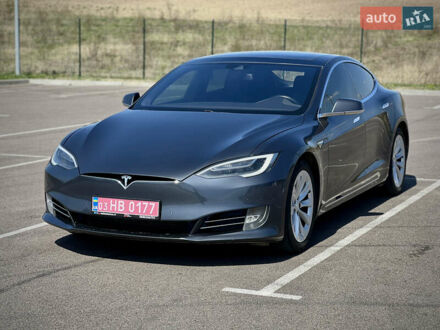Тесла Модель С 2016 в Ровно на Automoto.ua Серый Тесла Модель С, объемом двигателя 0 л и пробегом 199 тыс. км за 14999 $, фото 1 на Automoto.ua