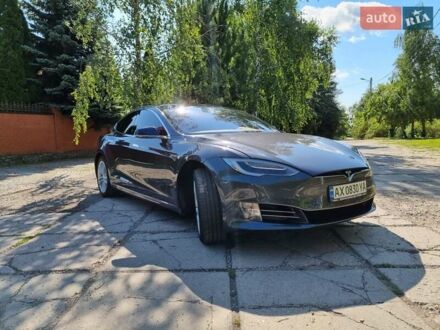 Тесла Модель С 2016 в Харькове на Automoto.ua Серый Тесла Модель С, объемом двигателя 0 л и пробегом 130 тыс. км за 16200 $, фото 1 на Automoto.ua