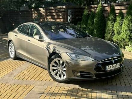 Сірий Тесла Модель С, об'ємом двигуна 0 л та пробігом 146 тис. км за 241 $, фото 1 на Automoto.ua