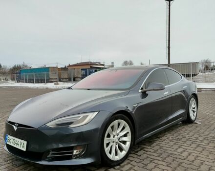 Сірий Тесла Модель С, об'ємом двигуна 0 л та пробігом 230 тис. км за 13900 $, фото 1 на Automoto.ua